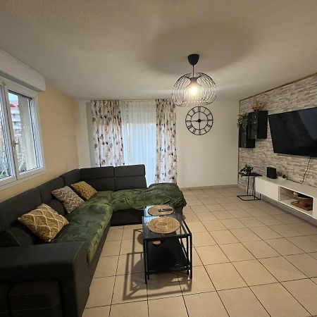 Appartement Spacieux Avec Piscine Marseille Luaran gambar