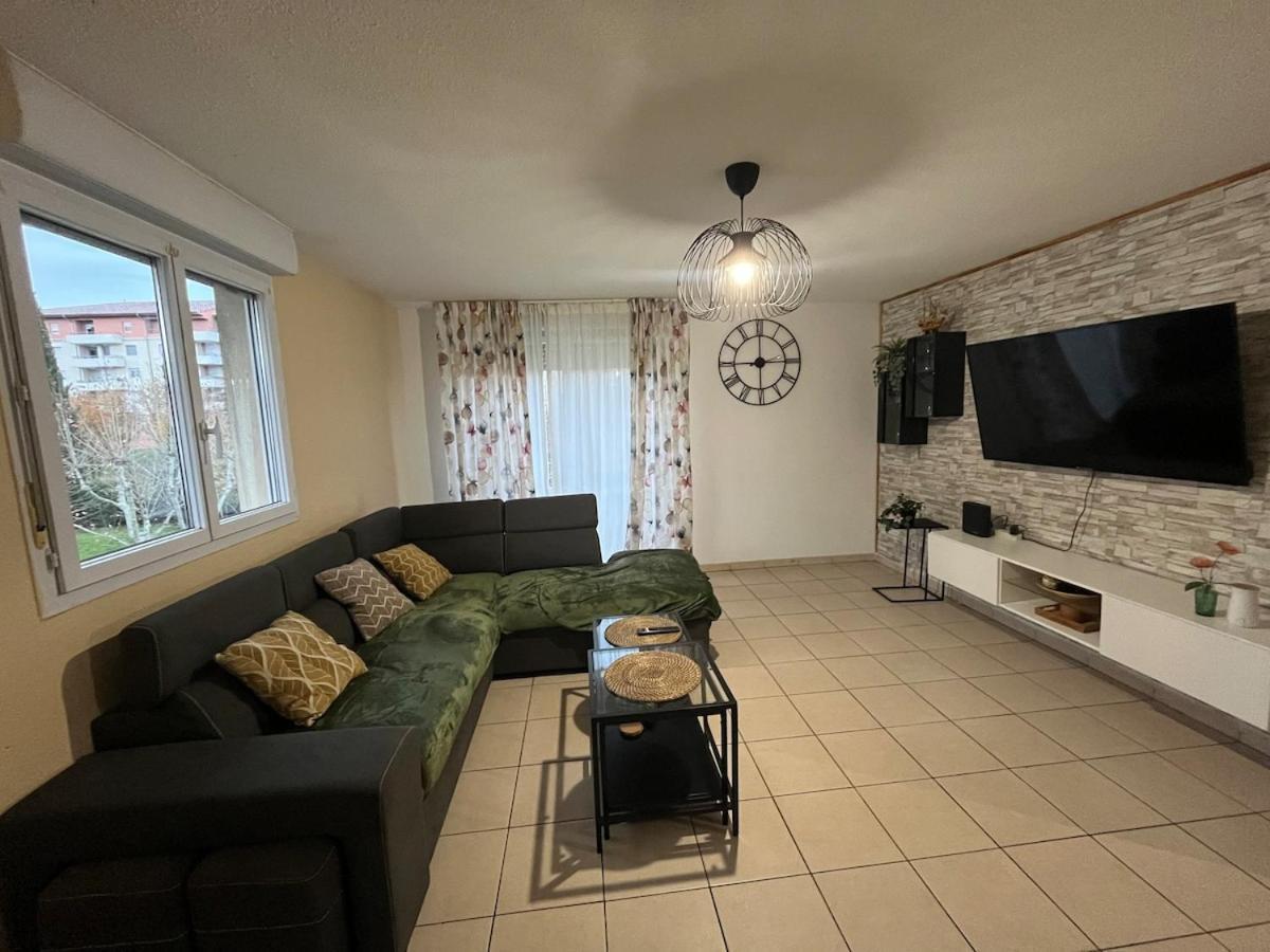 Appartement Spacieux Avec Piscine Marseille Luaran gambar