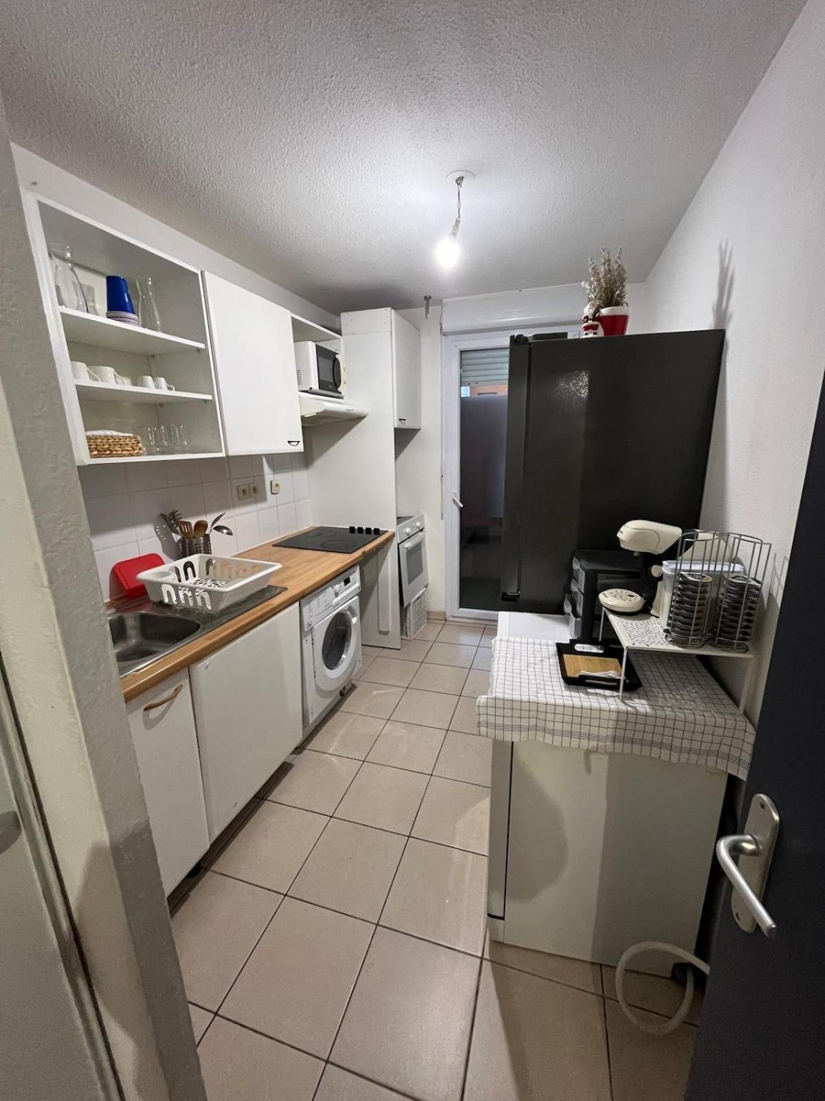 Appartement Spacieux Avec Piscine Marseille Luaran gambar